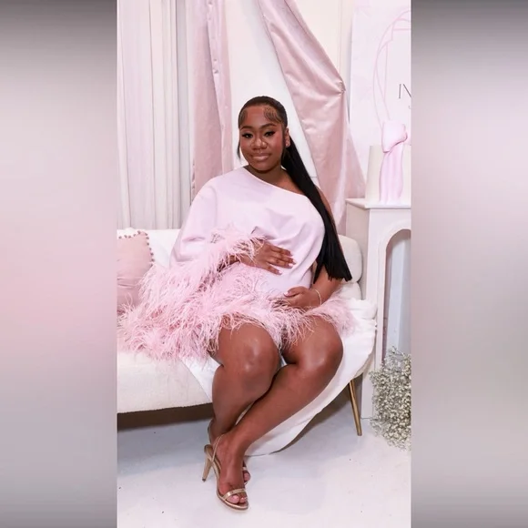 CAPRI MATERNITY MINI DRESS BABY PINK